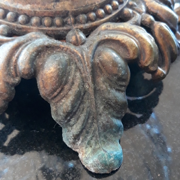 Vintage two tier candy desert display dish - Picture 9 of 12